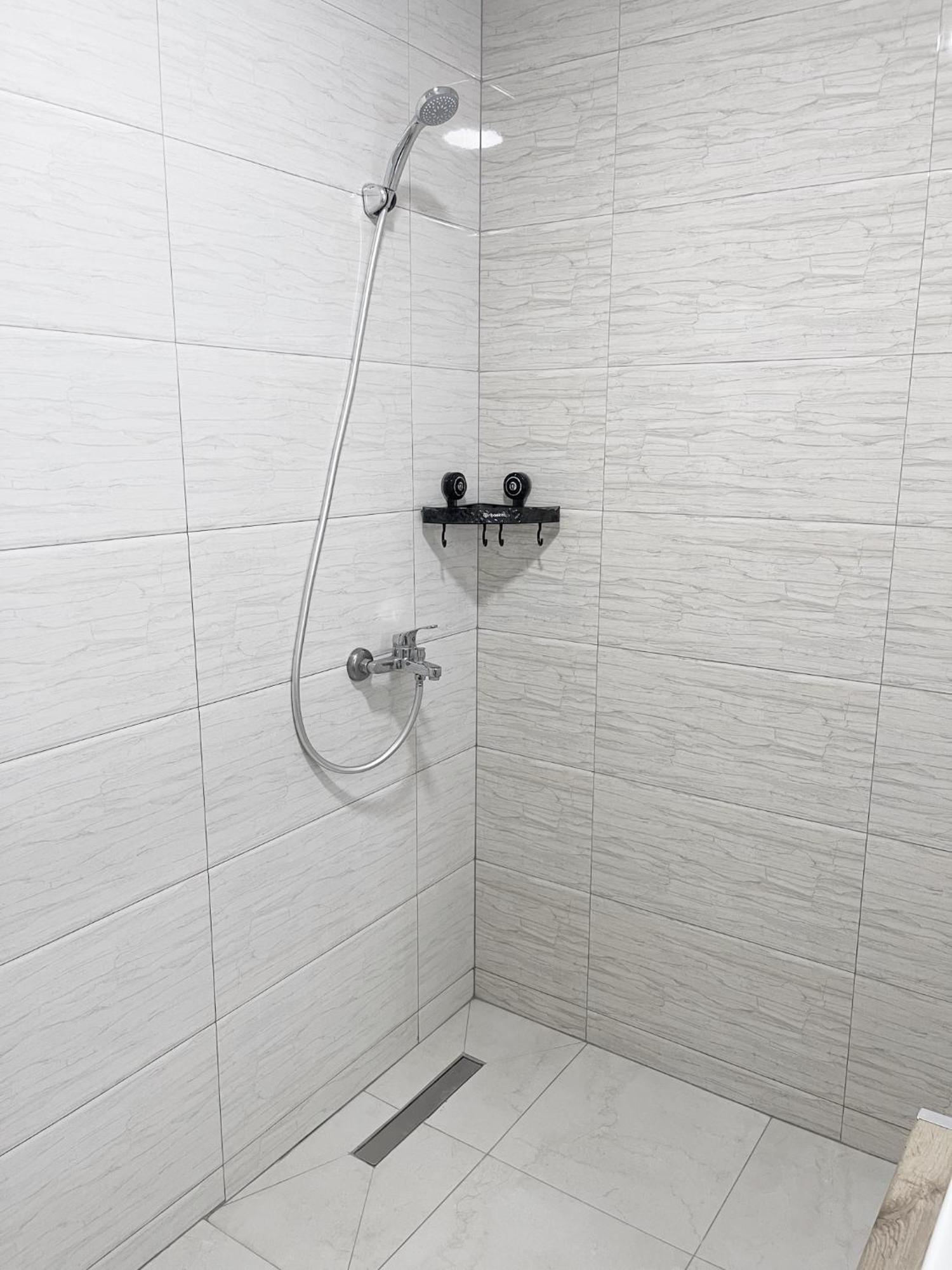 Infinity Plaza Hotel Gjakova Екстериор снимка
