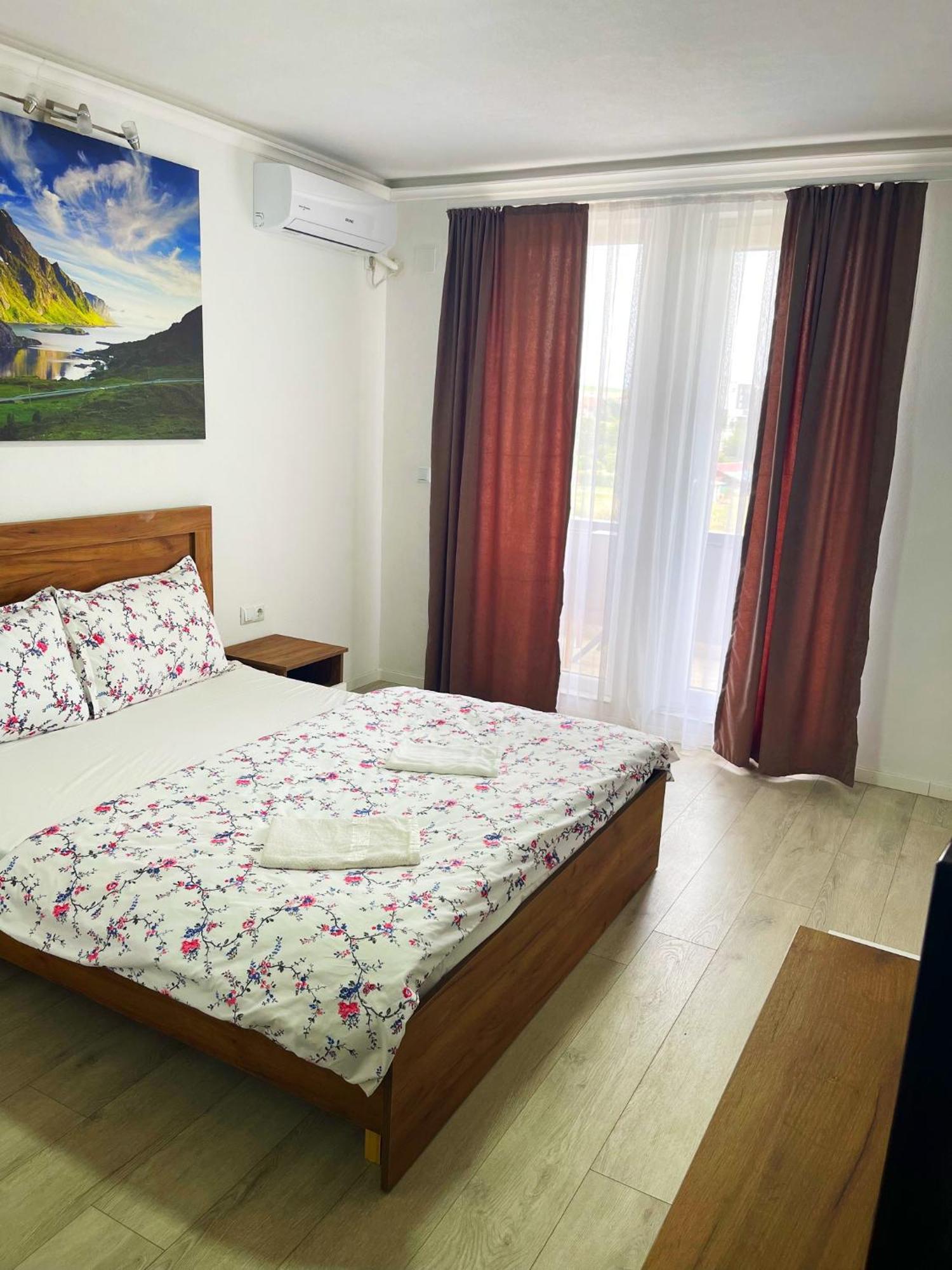 Infinity Plaza Hotel Gjakova Екстериор снимка