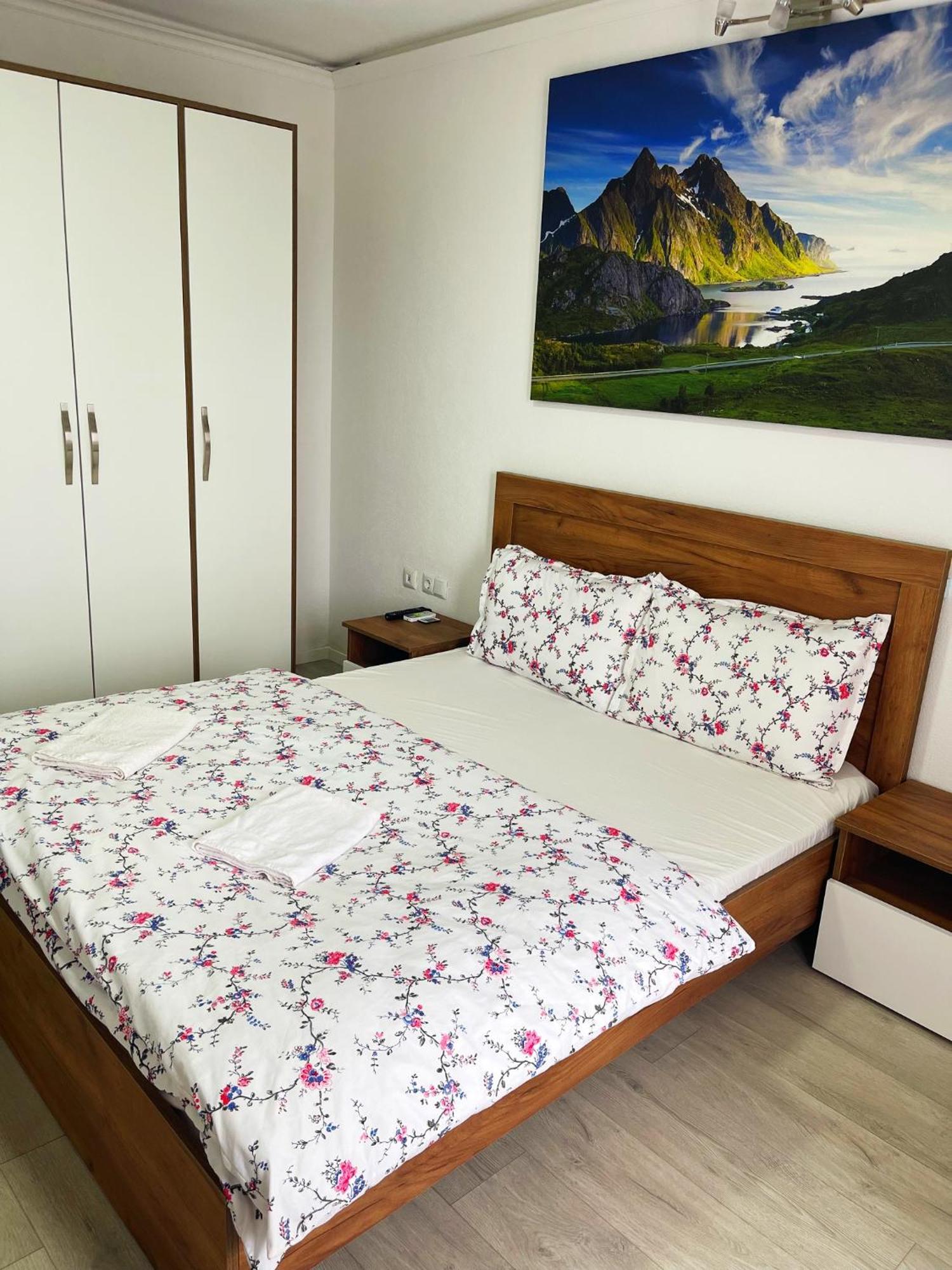 Infinity Plaza Hotel Gjakova Екстериор снимка