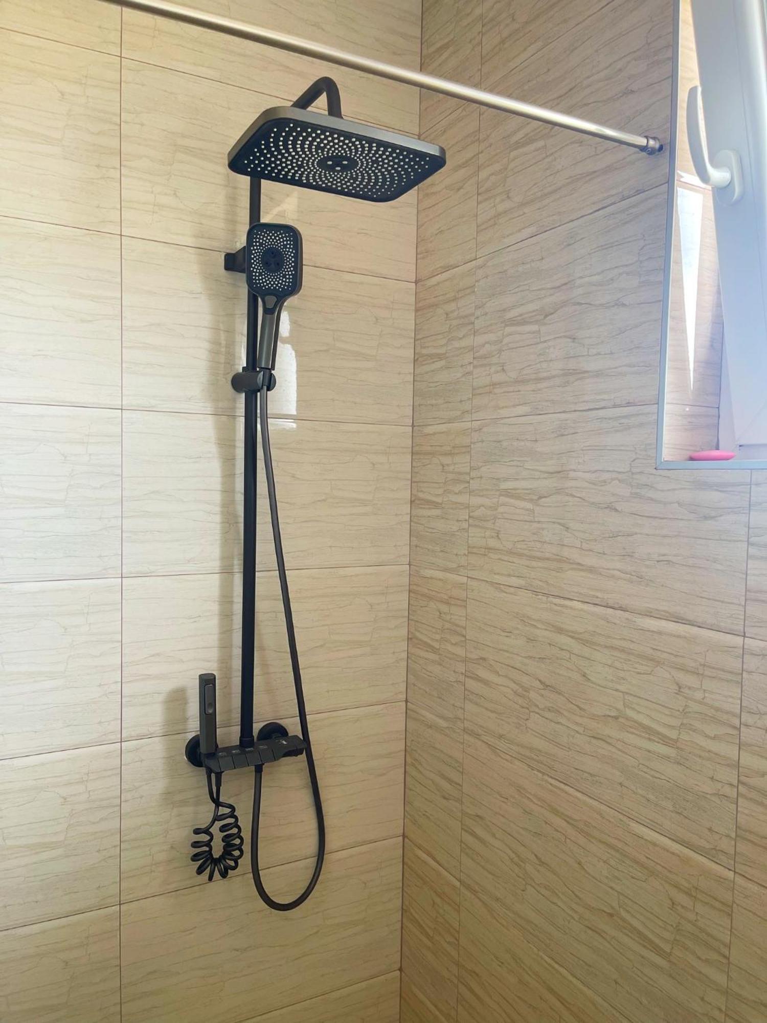 Infinity Plaza Hotel Gjakova Екстериор снимка